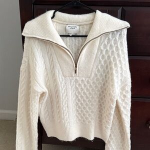 Abercrombie & Fitch Women's Off-White quarter zip Sweater